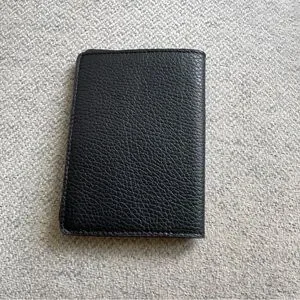 【CUYANA】Passport Case Passport Case (Shimmer) – Cuyana